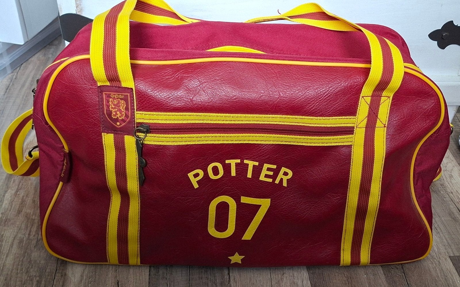 Gave Harry Potter 'duffelbag', Ophalen of Verzenden, Zo goed als nieuw, Rood