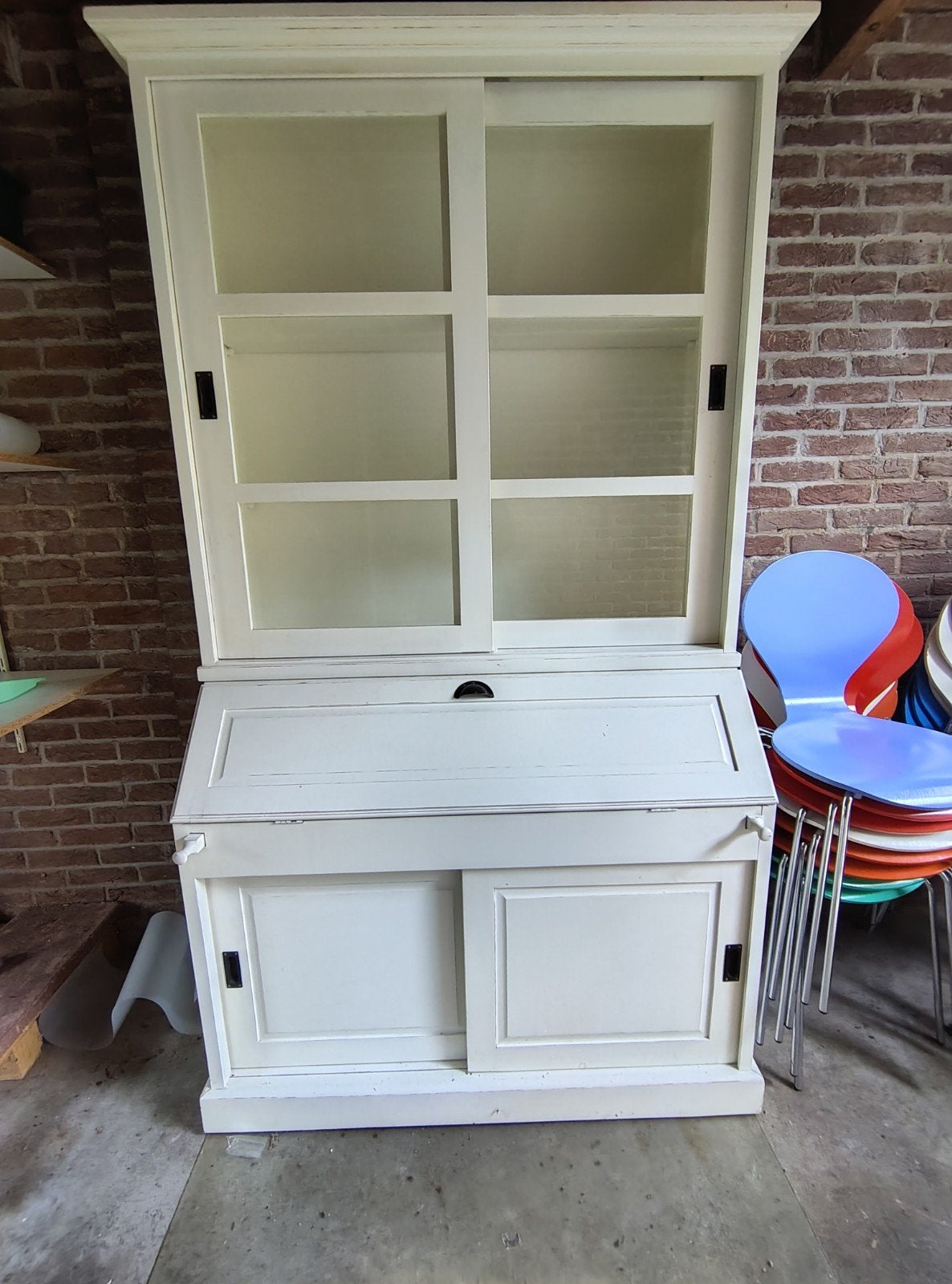 Vintage Vitrinekast / Apothekerskast met Schuifdeuren, Huis en Inrichting, Ophalen, Glas, Vintage, Klassiek, 50 tot 100 cm