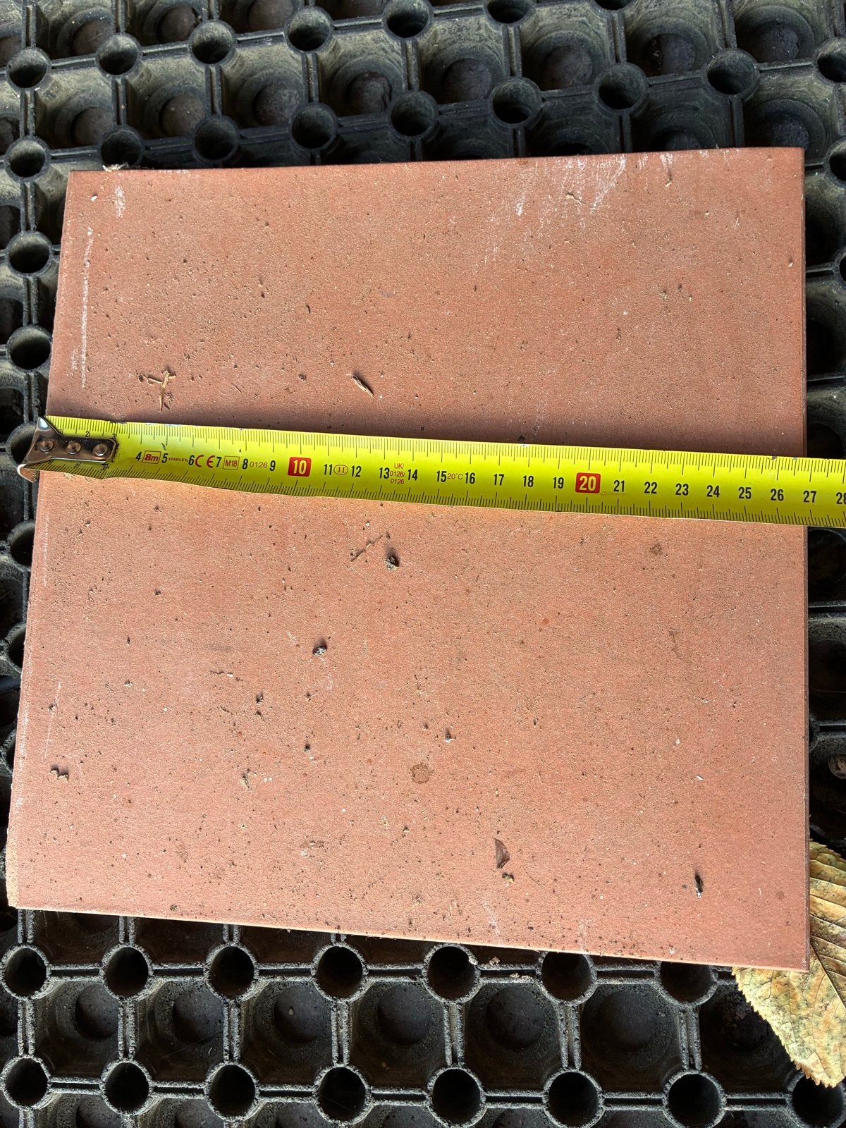Landelijke vloertegels 27x27 cm - 62 stuks gratis, Doe-het-zelf en Verbouw, Ophalen, Gebruikt, Keramiek, 5 tot 10 m²