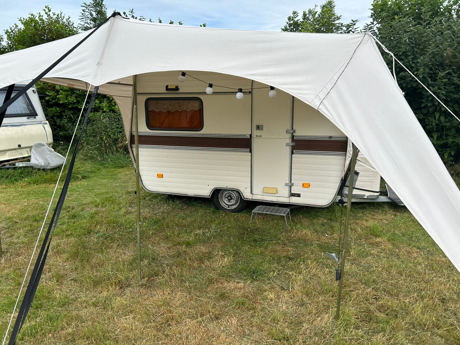 Opknapper! Caravan 330. International trailers, Overige merken, Treinzit, Tot en met 3, Particulier
