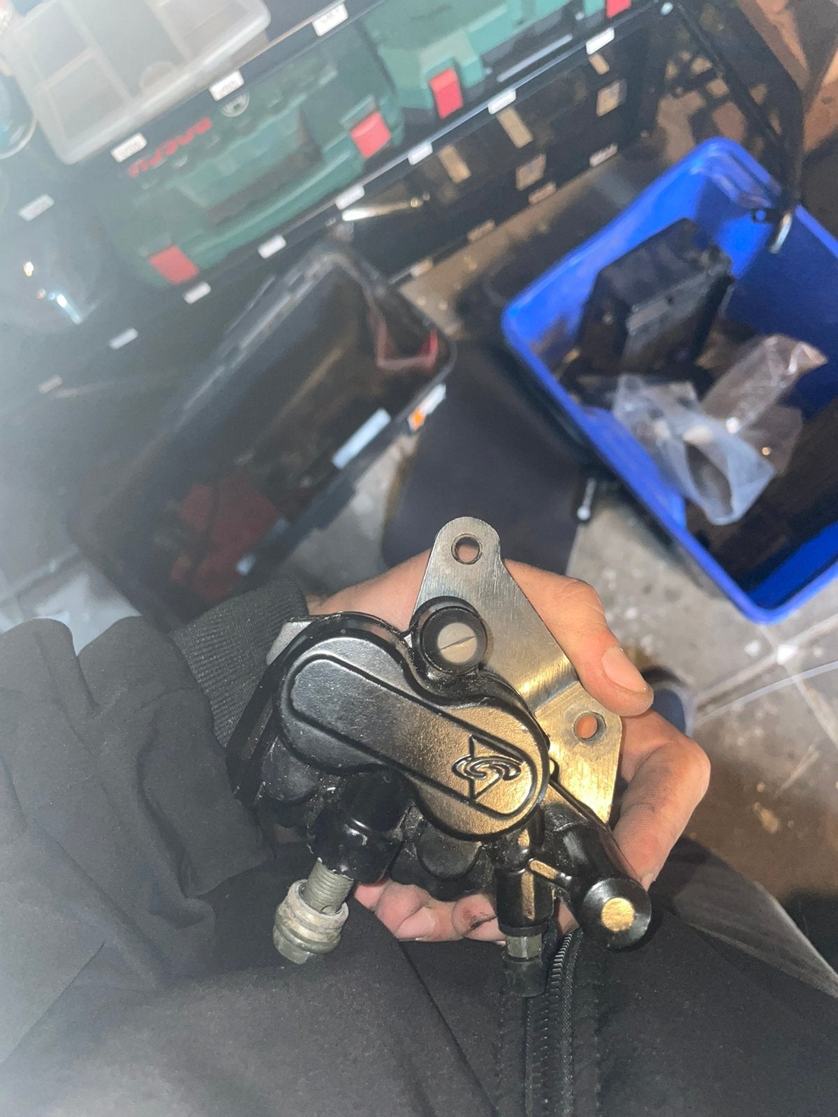 Nieuwe remklauw + remblokken vespa sprint/prima, Fietsen en Brommers, Brommeronderdelen | Scooters, Ophalen of Verzenden, Nieuw