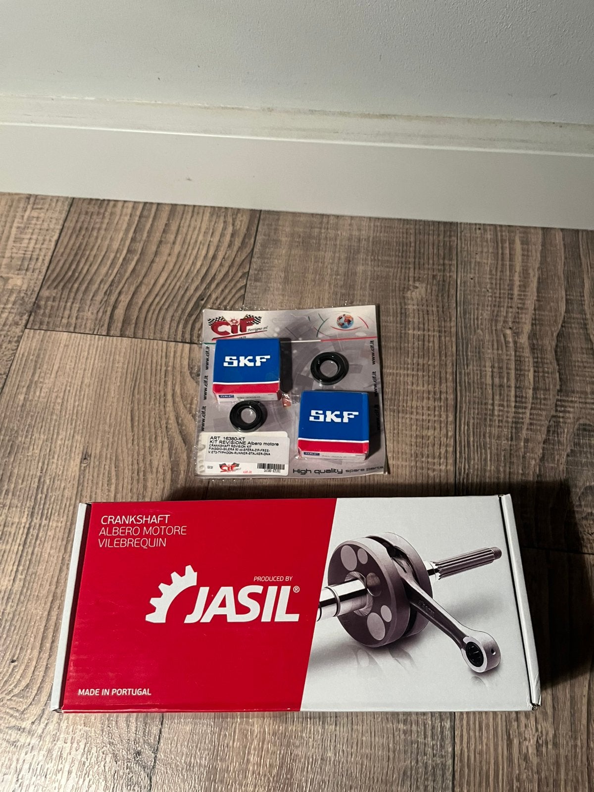 Gloednieuwe Jasil racing krukas en skf lagers voor piaggio, Motoren, Ophalen of Verzenden