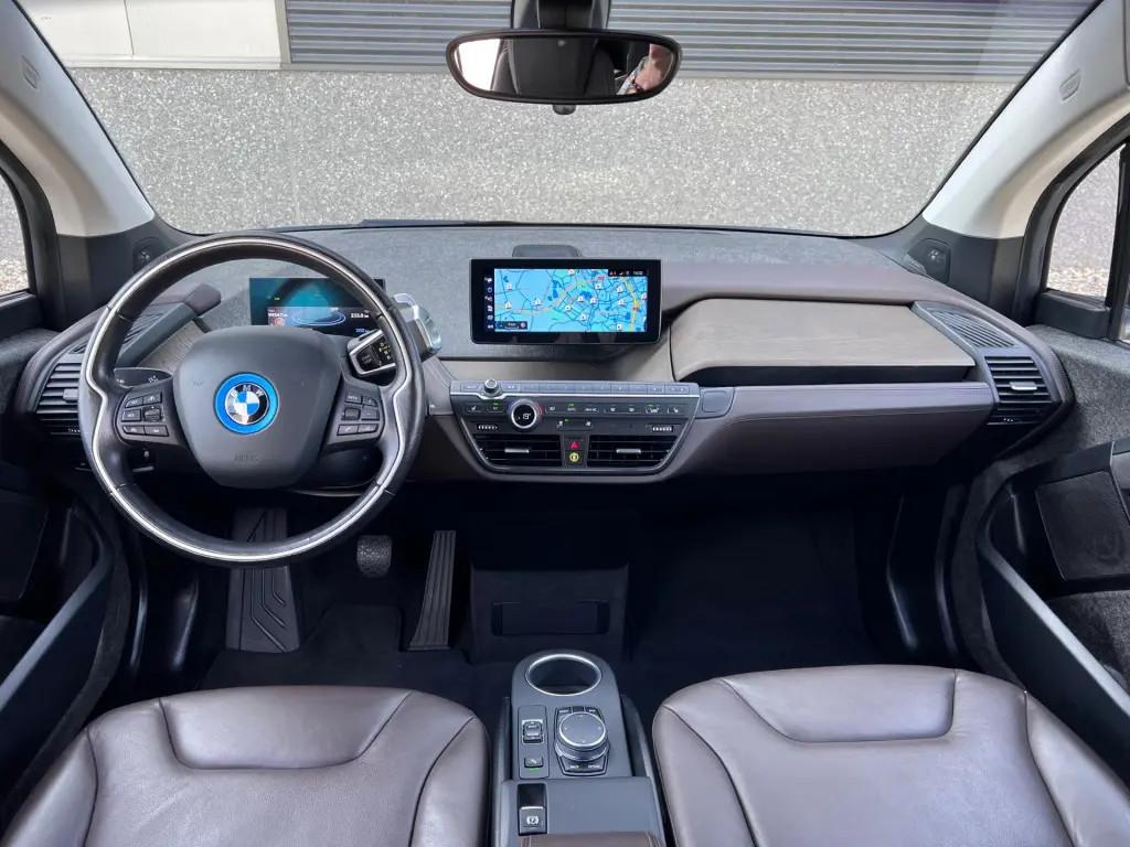 BMW i3 S 184pk Executive 120Ah 42 kWh/Sunroof/A € 23.945,0, Automaat, Gebruikt, 4 stoelen, Zwart