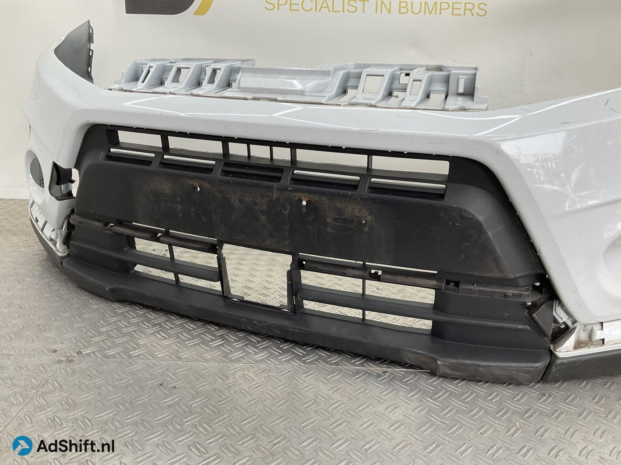 Bumper Suzuki Vitara Facelift 71711-86R Voorbumper E5-16840, Bumper