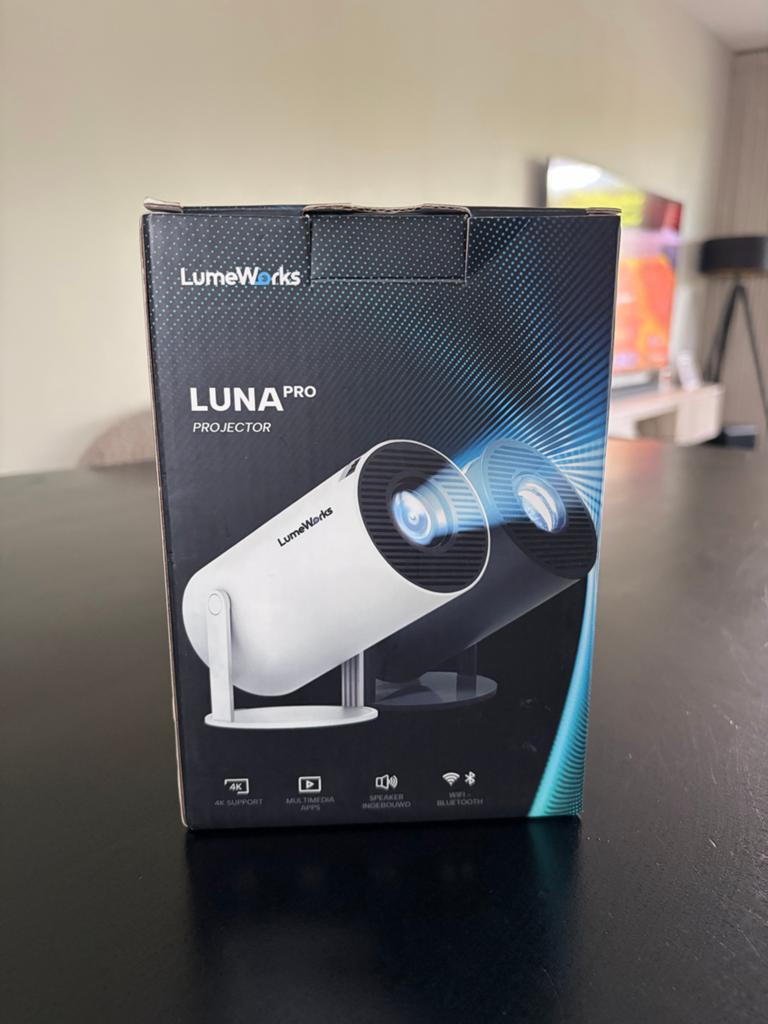 LumeWorks Luna Pro Projector - 4K Ondersteuning, Audio, Tv en Foto, Beamers, Ophalen of Verzenden, Zo goed als nieuw, LED, Ultra HD (4K)