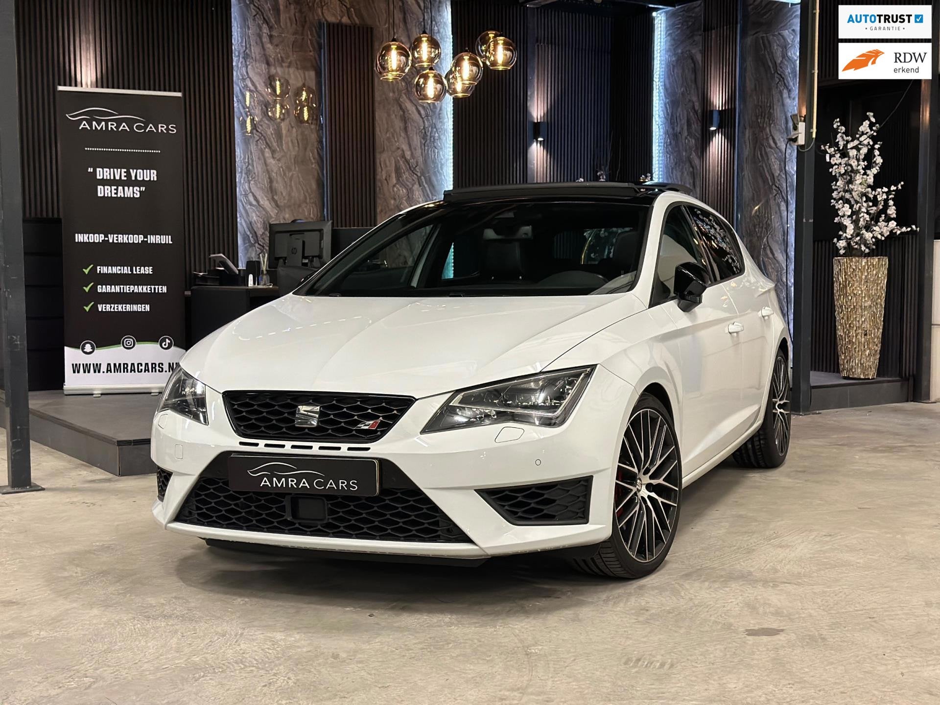 Seat Leon 2.0 TSI Cupra 280 PANO/LEDER/ACC/FULL, 15 km/l, Euro 6, 4 cilinders, 1984 cc