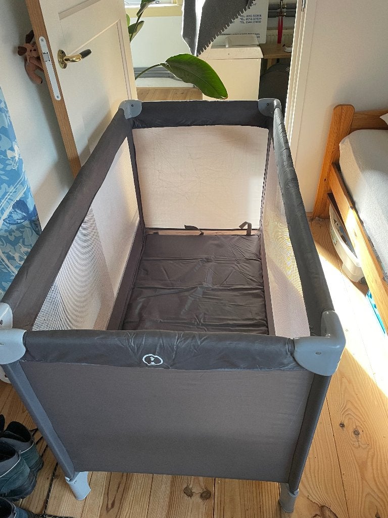 Campingbed / reisbed inklapbaar, Kinderen en Baby's, Ophalen, Gebruikt, Reisbedje