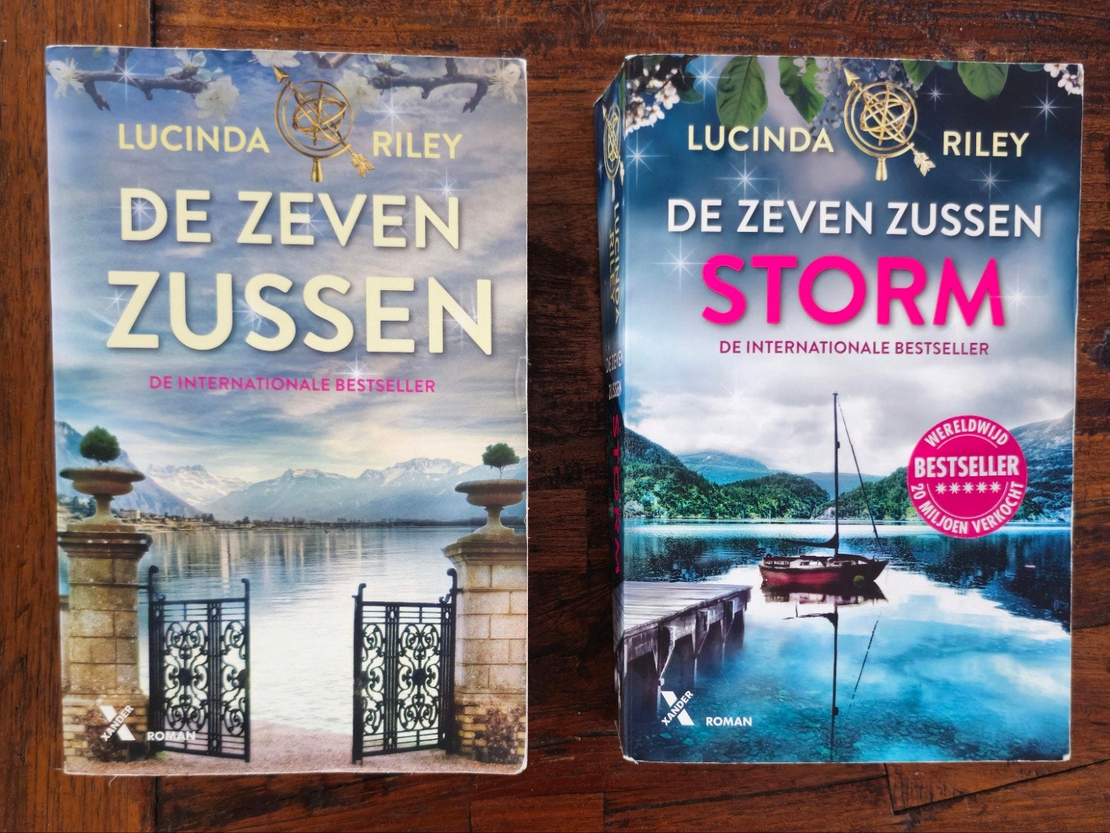 Zeven Zussen en Storm. Lucina Riley. Samen voor € 5, Ophalen of Verzenden, Zo goed als nieuw