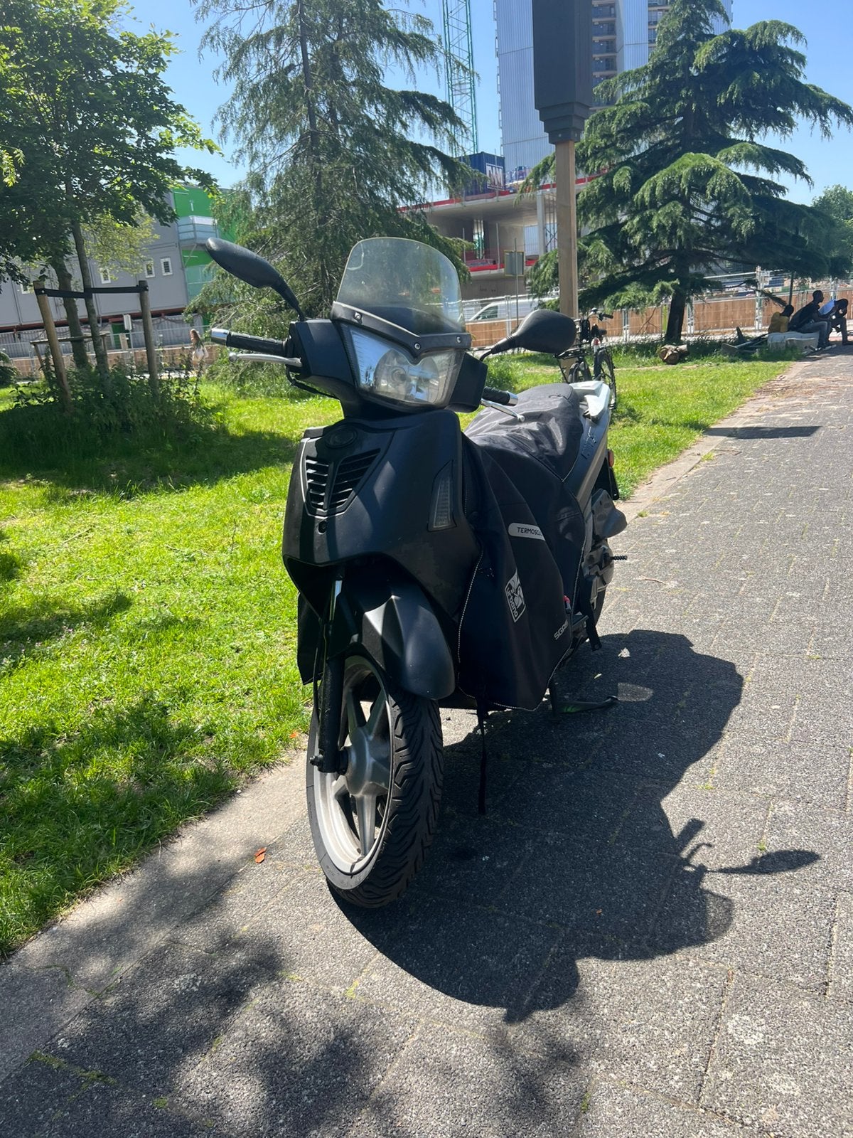 Kymco people S (WOK), Fietsen en Brommers, Scooters | Kymco, Ophalen, Gebruikt, Benzine, People S