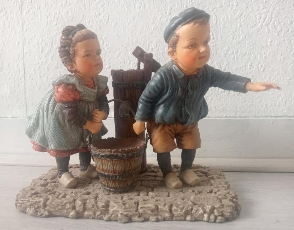 Ot en Sien beeldje 2001 waterpomp, Verzamelen, Ophalen of Verzenden, Zo goed als nieuw, Mens