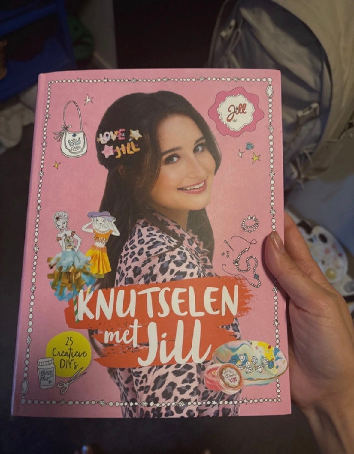 Knutselen met Jill - Creatieve DIY's voor kinderen, Ophalen of Verzenden, Zo goed als nieuw, Scrapbooking en Knutselen, Geschikt voor kinderen