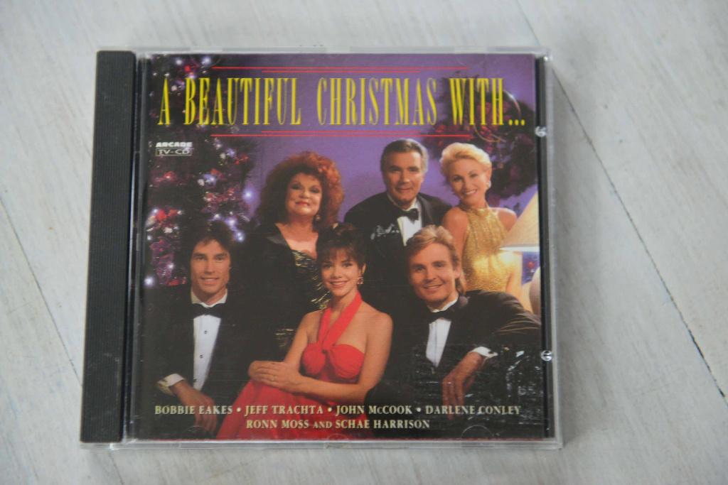 BOLD AND THE BEAUTIFUL = A Beautiful Christmas with, Cd's en Dvd's, Verzenden, Zo goed als nieuw, Kerst, Boxset