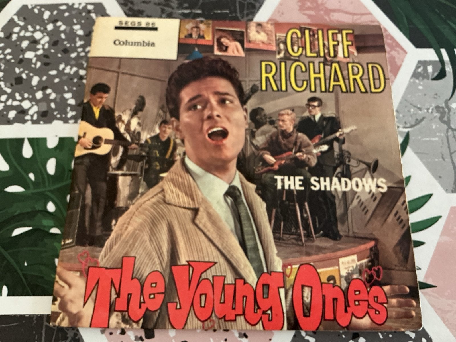 Cliff Richard & The Shadows - The Young Ones EP (SEGS 86), Cd's en Dvd's, Vinyl Singles, Gebruikt, 7 inch, Ophalen of Verzenden