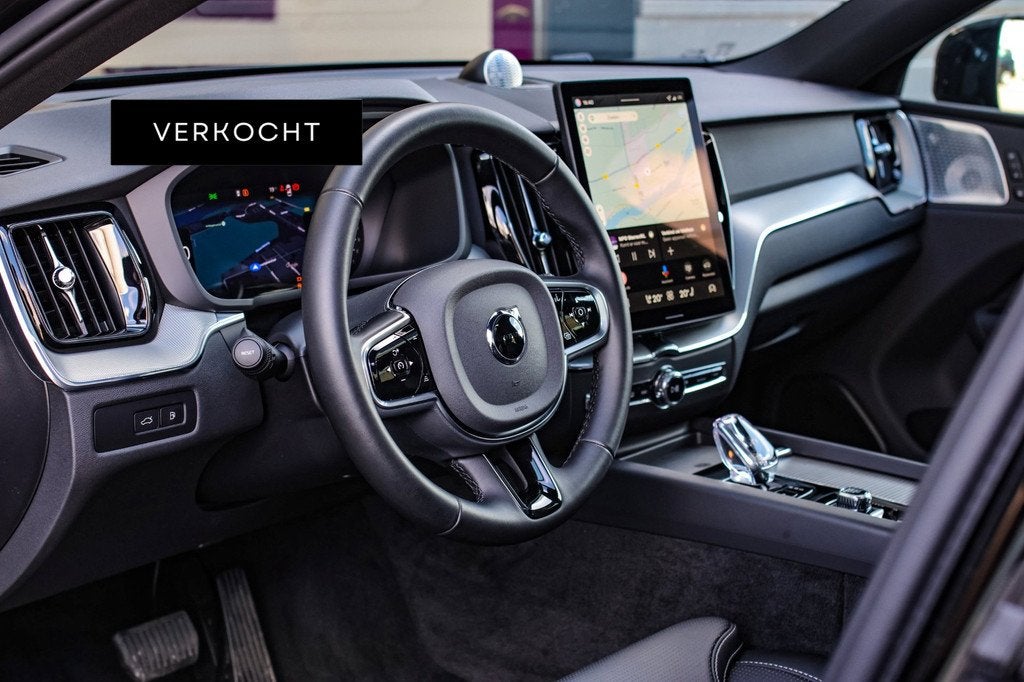 Volvo XC60 2.0 T8 Ultra Black Edition *B&W*Pano*Massage*Luch, Automaat, Gebruikt, Zwart, 4 cilinders