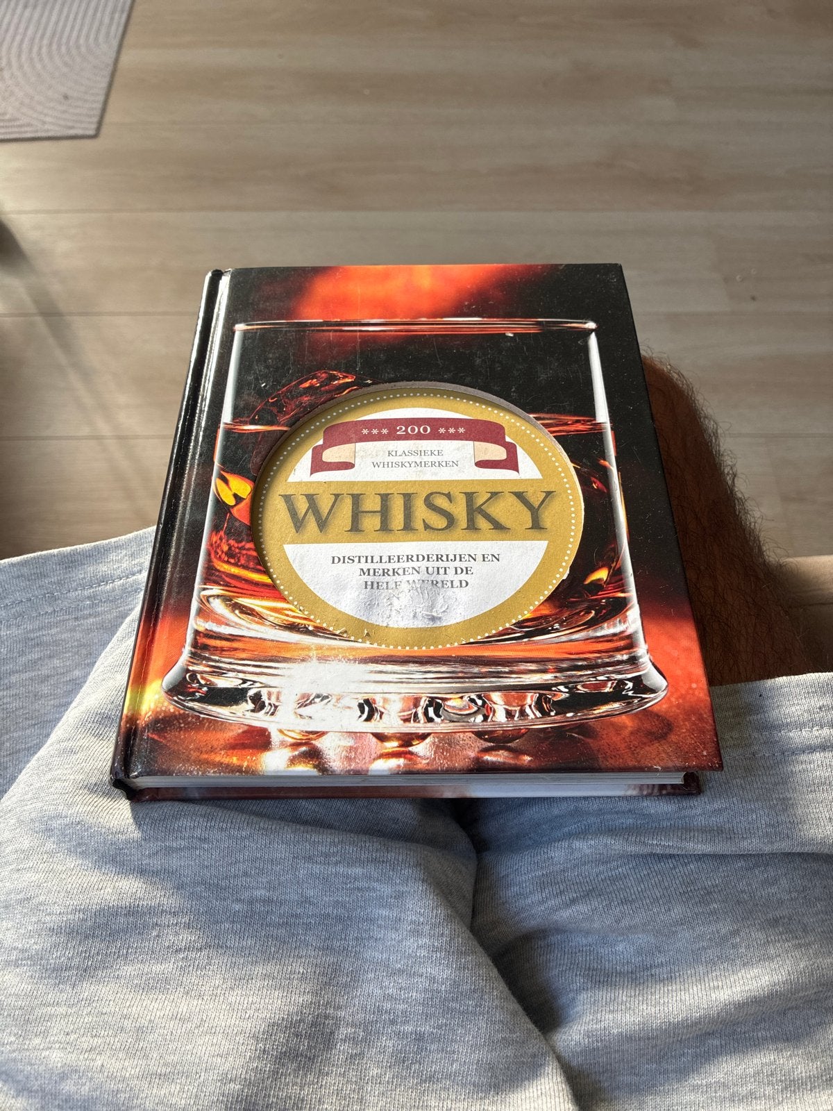 Boek: 200 Klassieke Whiskymarken - Marc A. Hoffmann, Ophalen of Verzenden, Zo goed als nieuw