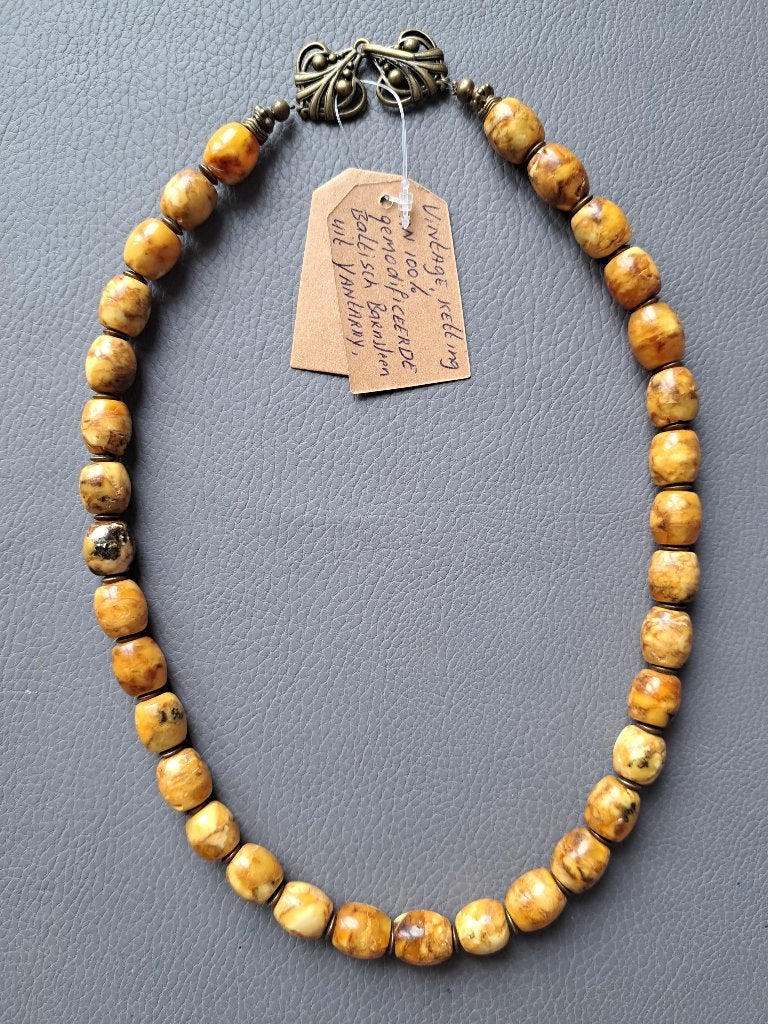 044 Ketting gemodificeerd Baltisch Barnsteen Yantarny, Ophalen of Verzenden, Nieuw, Overige kleuren, Overige materialen