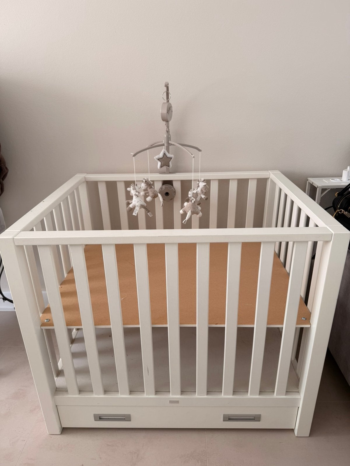 Witte baby box met lade, Kinderen en Baby's, Boxen, Ophalen, Gebruikt, Rechthoekig, In hoogte verstelbaar