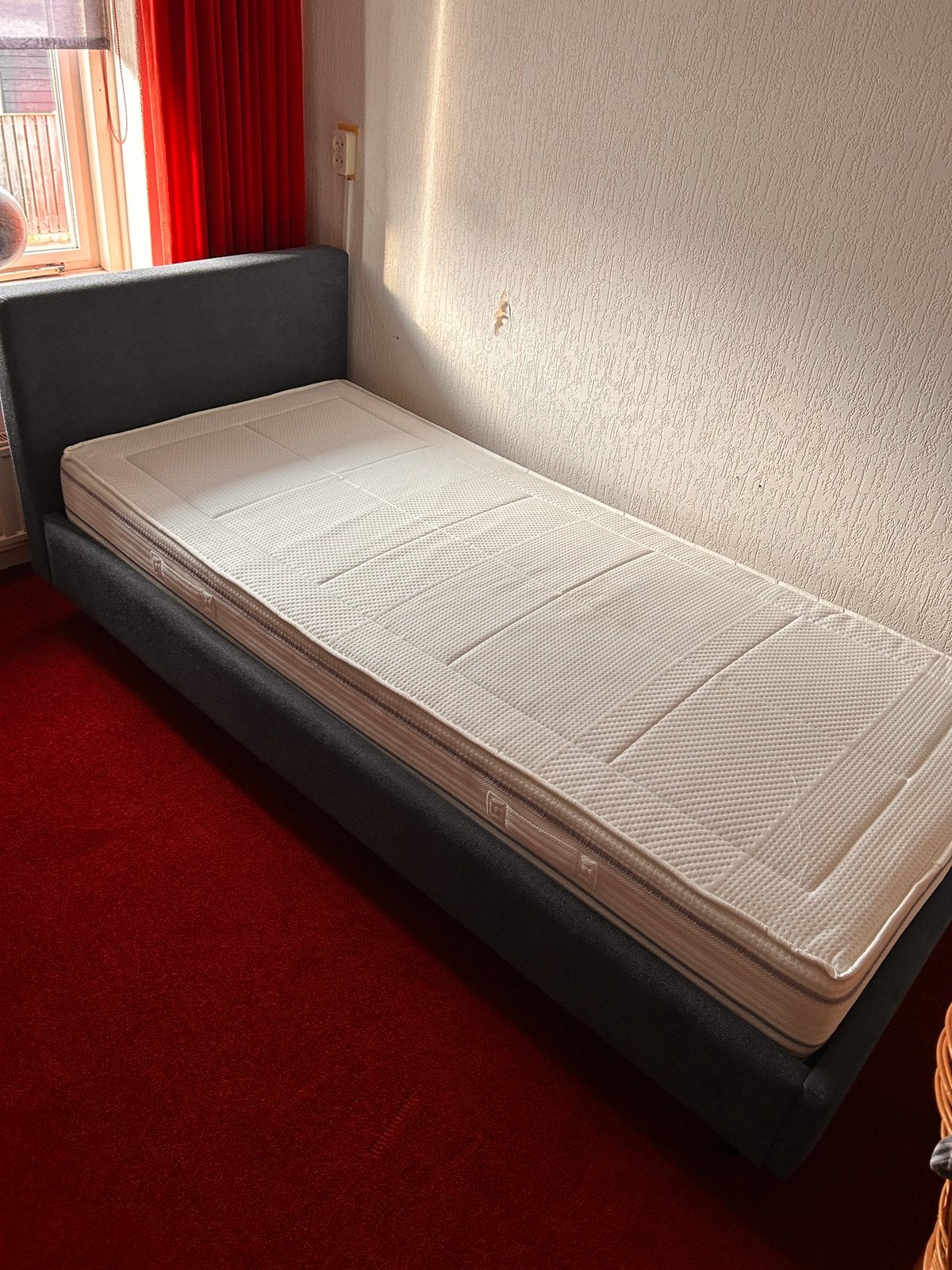 Gratis boxspring met matras, Huis en Inrichting, Ophalen, Zo goed als nieuw, Tweepersoons