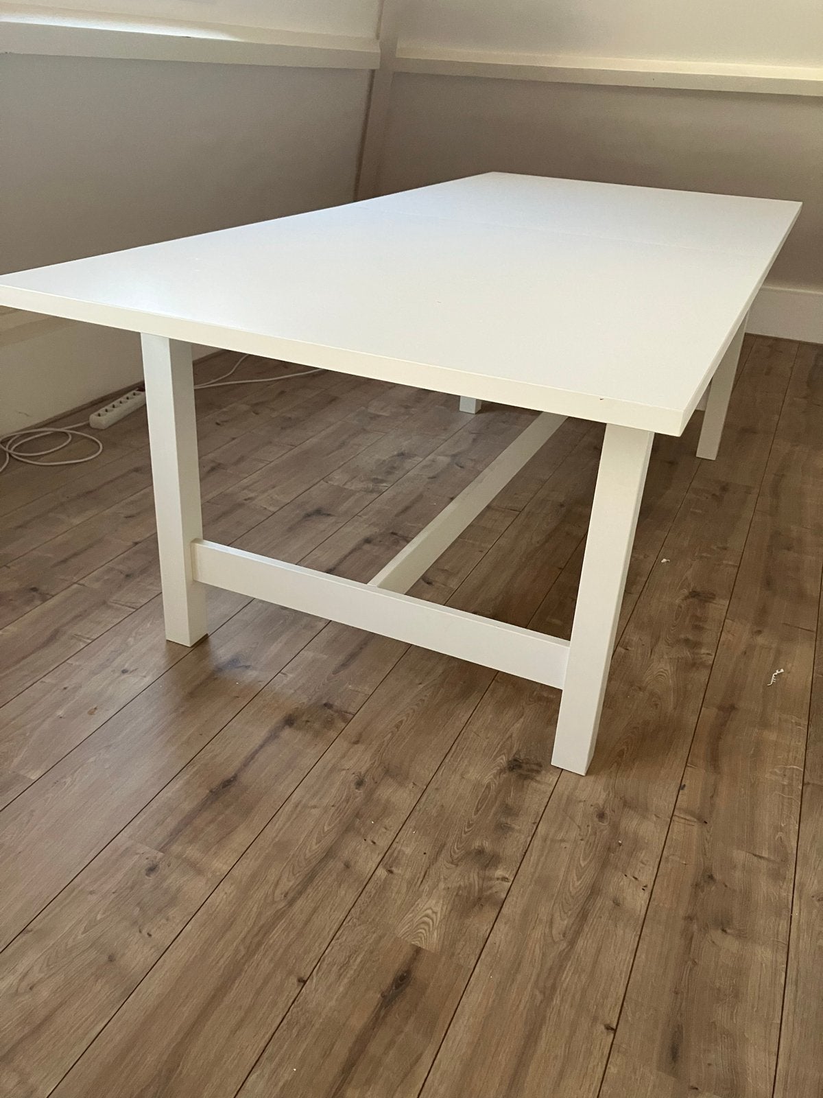 Groot wit IKEA bureau - Ideaal voor thuiswerken of studie, Ophalen, Gebruikt, Hout, IKEA
