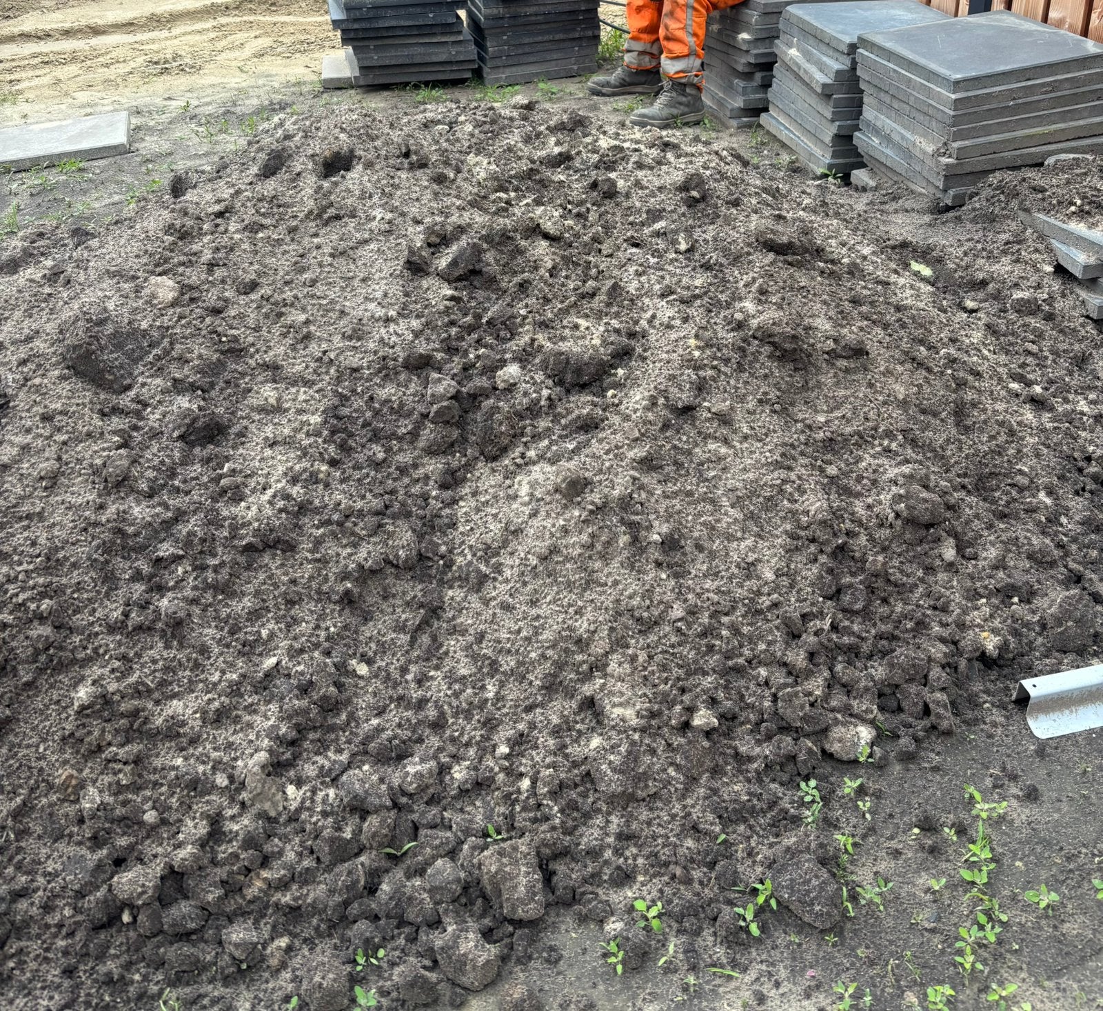 Gratis zwart zand, Tuin en Terras, Zand, Ophalen, Zo goed als nieuw, Overige typen