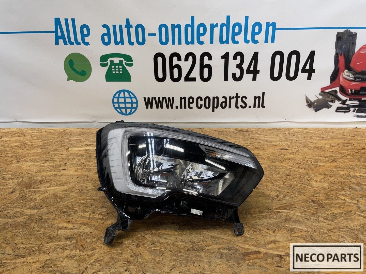 RENAULT MASTER 3 FACELIFT LED KOPLAMP RECHTS 260105567R, Gebruikt, -, Renault, -