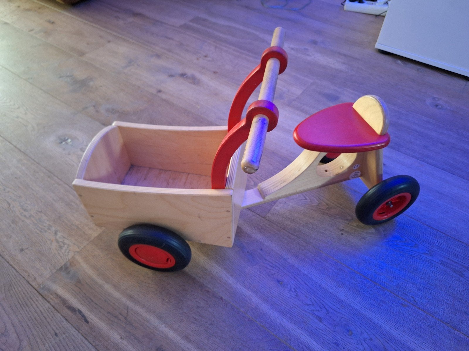 Houten loopfiets met kar - Ideaal voor de kleintjes!, Kinderen en Baby's, Ophalen, Gebruikt, Loopfiets