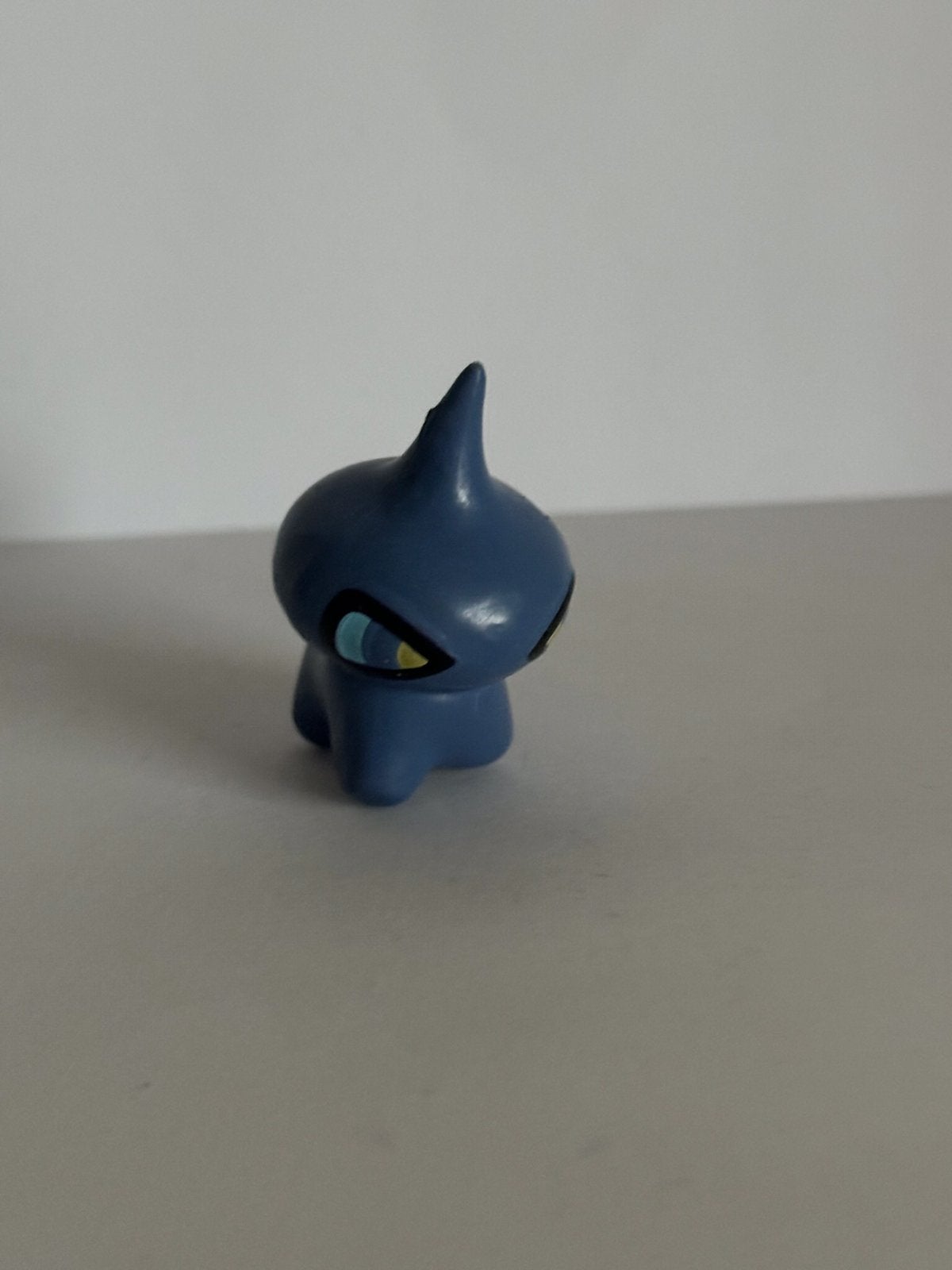 Pokémon figuurtje Shuppet, Ophalen of Verzenden, Zo goed als nieuw