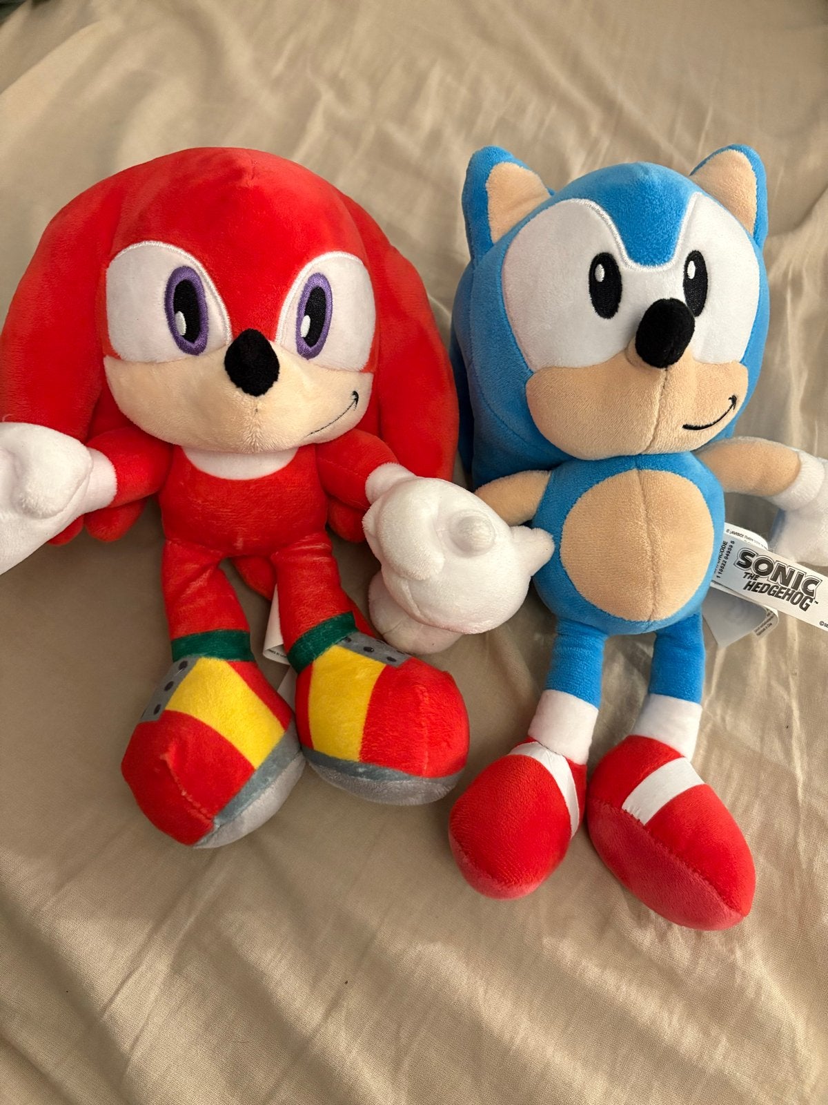 2 Sonic knuffels - Sonic en Knuckles - Zo goed als nieuw, Kinderen en Baby's, Ophalen, Overige merken, Overige karakters, Overige typen