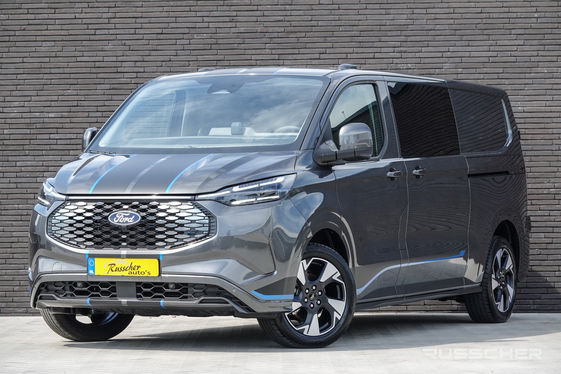 Ford E-Transit Custom L2H1 218Pk Aut. | Dubbele Cabine | Nie, Auto's, Automaat, Achterwielaandrijving, Gebruikt, Zwart