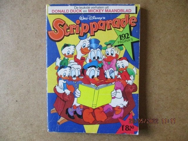 adv6572 donald duck stripparade 2, Eén stripboek, Ophalen, Gelezen