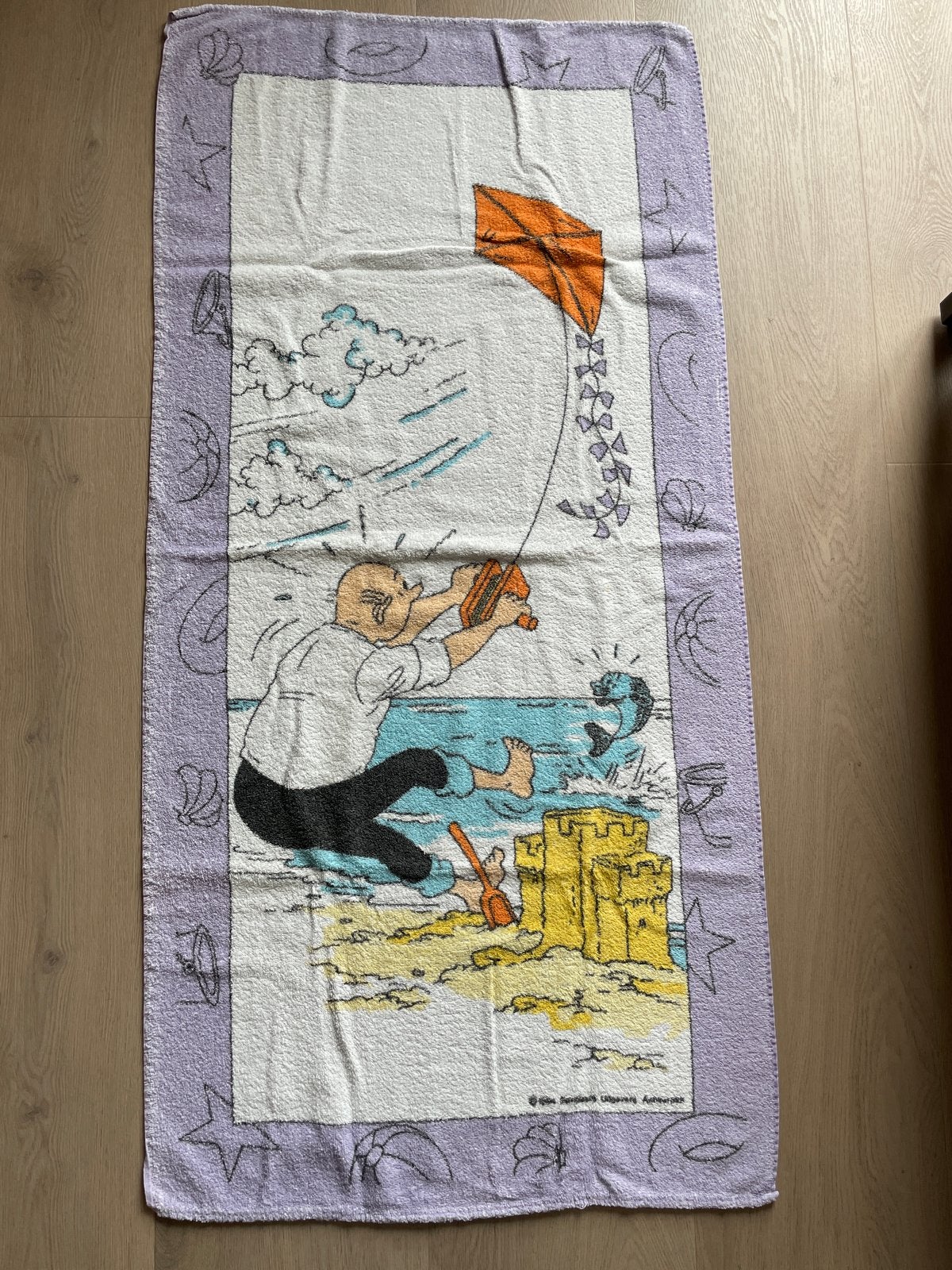 Vintage Suske en Wiske strandlaken - Lambiek, Verzamelen, Ophalen of Verzenden, Suske en Wiske, Gebruikt, Gebruiksvoorwerp