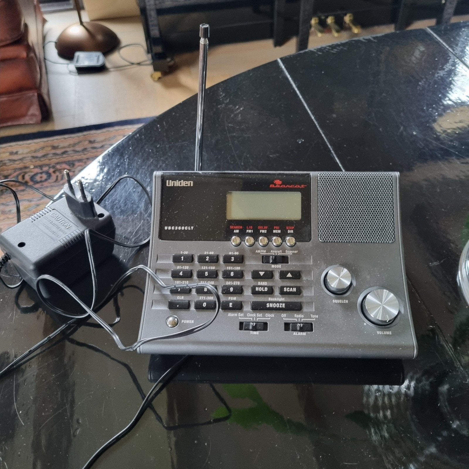 Uniden UBC360CLT Scanner Radio - Zo goed als nieuw, Ophalen of Verzenden, Zo goed als nieuw, Radio