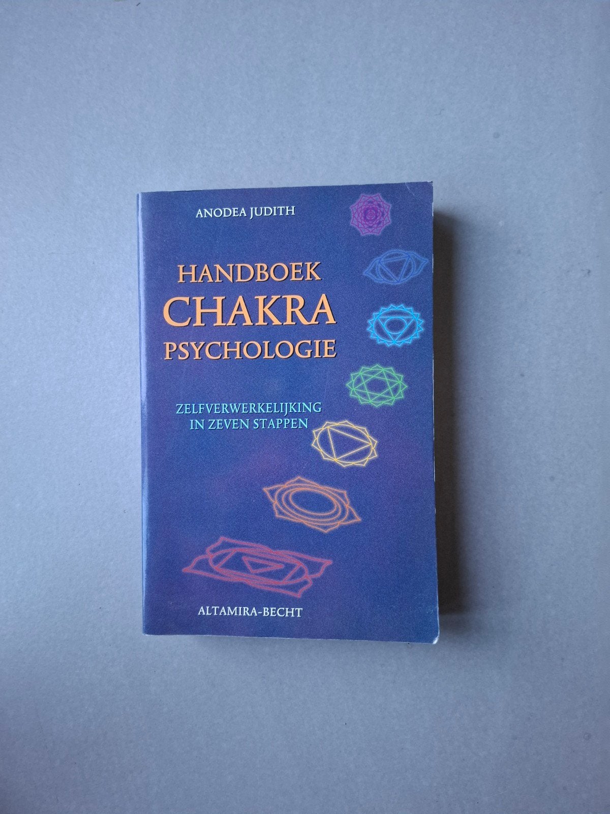 Handboek Chakra Psychologie - Anodea Judith, Gelezen, Achtergrond en Informatie, Spiritualiteit algemeen, Ophalen of Verzenden
