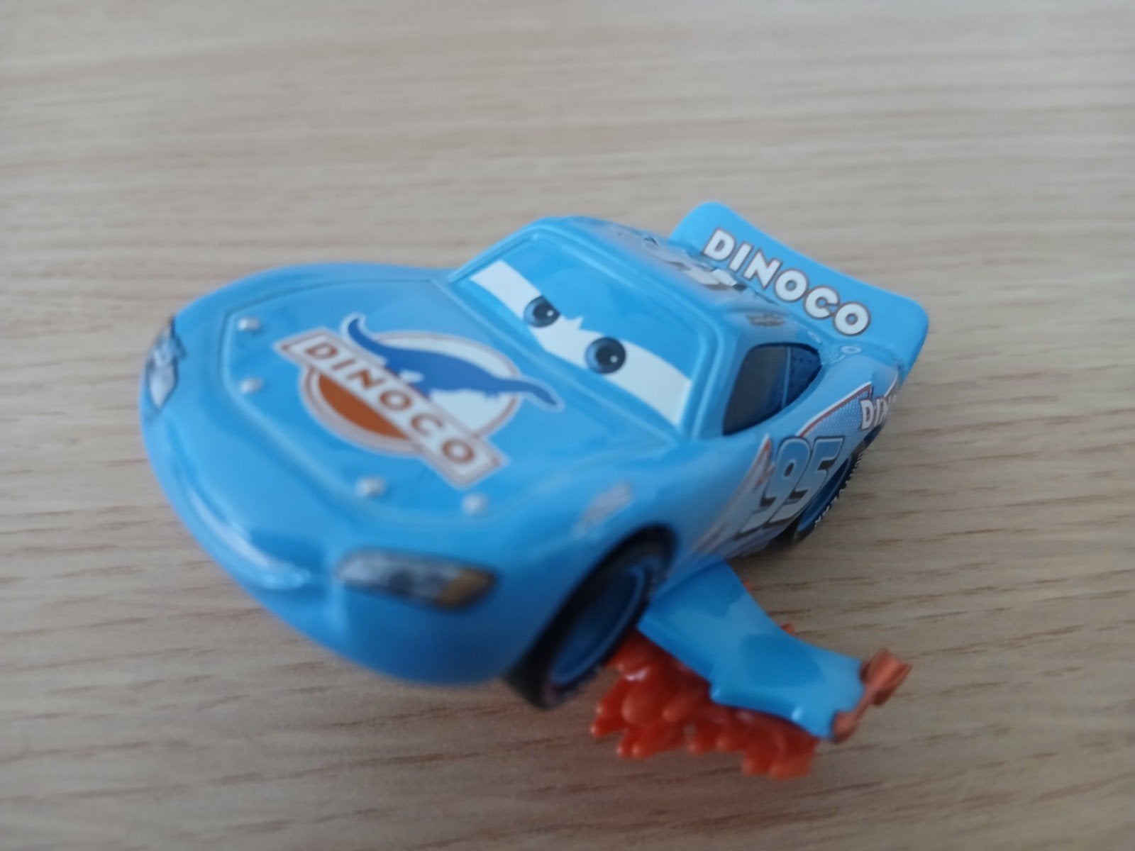 Disney cars  , "storm" dinoco mcqueen, Ophalen of Verzenden, Zo goed als nieuw