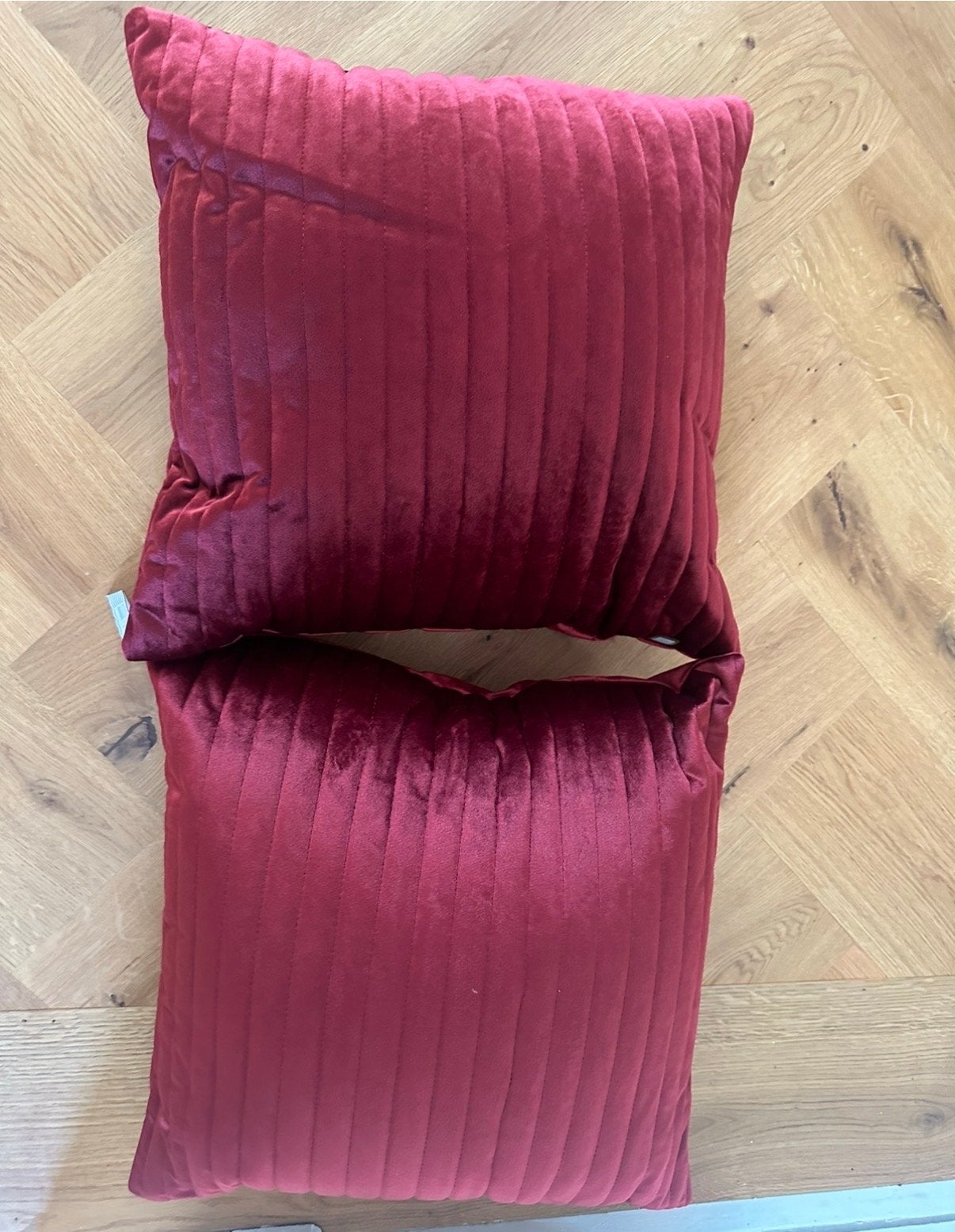 2x Nieuwe Dutch Decor Sierkussens Bordeauxrood 50x50cm, Ophalen, Vierkant, Nieuw, Sierkussen