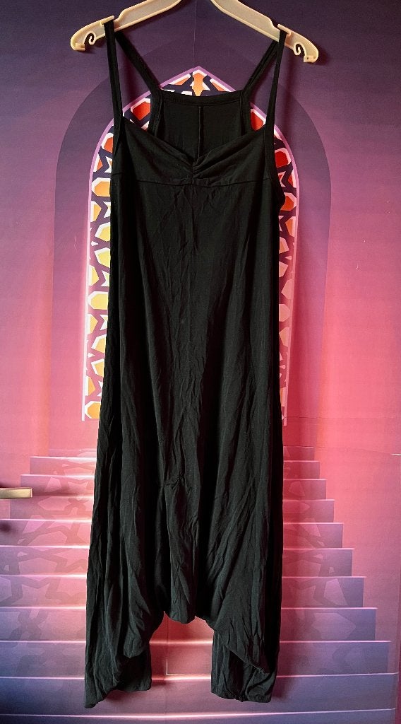 Verwassen zwarte harem jumpsuit 40/42 nu voor 11,99€, Kleding | Dames, Jumpsuits, Maat 38/40 (M), Noidea, Zwart, Ophalen of Verzenden