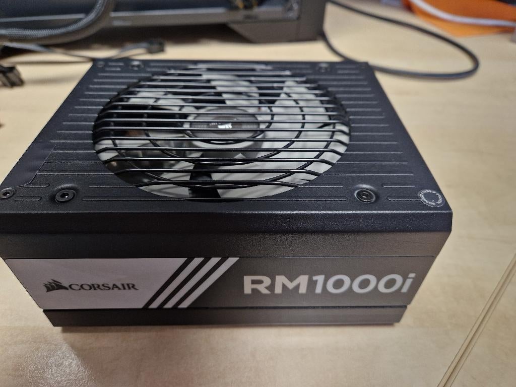 Corsair RM1000I defect, Ophalen of Verzenden, Niet werkend