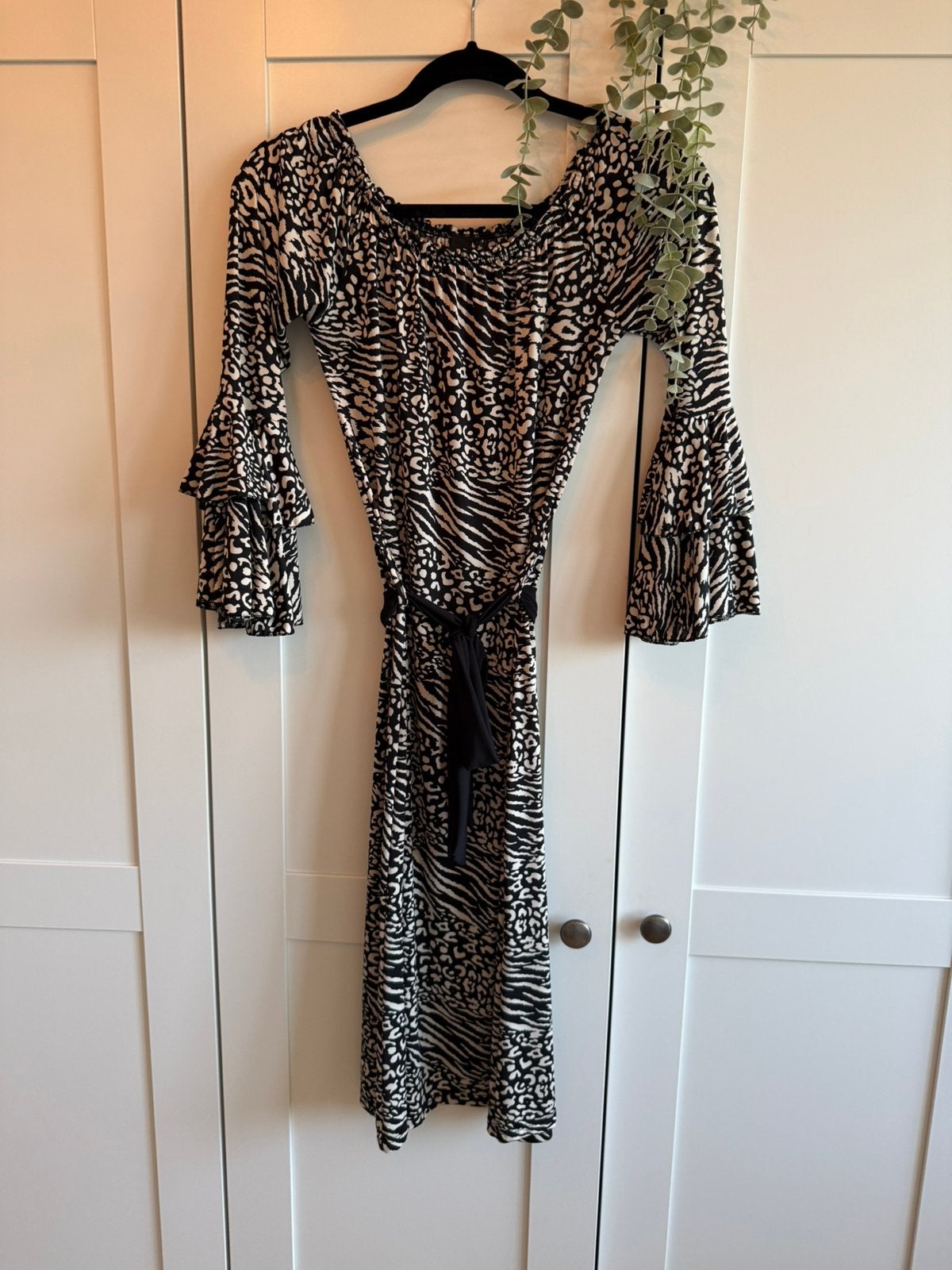 IzNaiz jurkje (M) travelstof in animalprint, Kleding | Dames, Maat 38/40 (M), Zwart, Iz Naiz, Ophalen of Verzenden