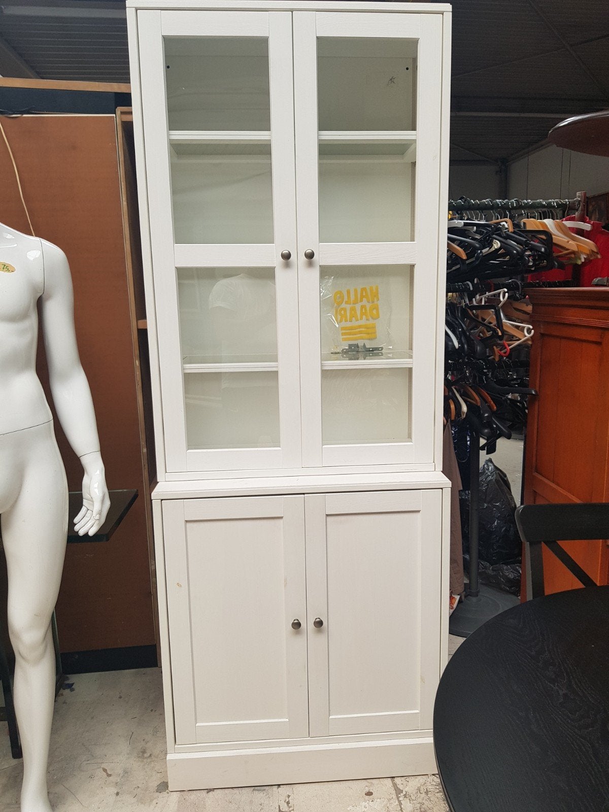 Witte vitrinekast met glazen deuren en opbergruimte, Onbekend, Onbekend, Onbekend, Modern