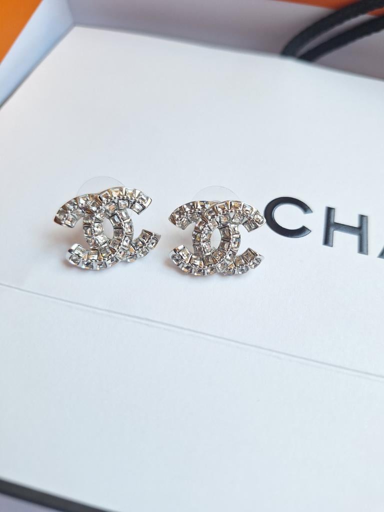 Mooie oorbellen, Verzenden, Zo goed als nieuw, Overige materialen, Met strass