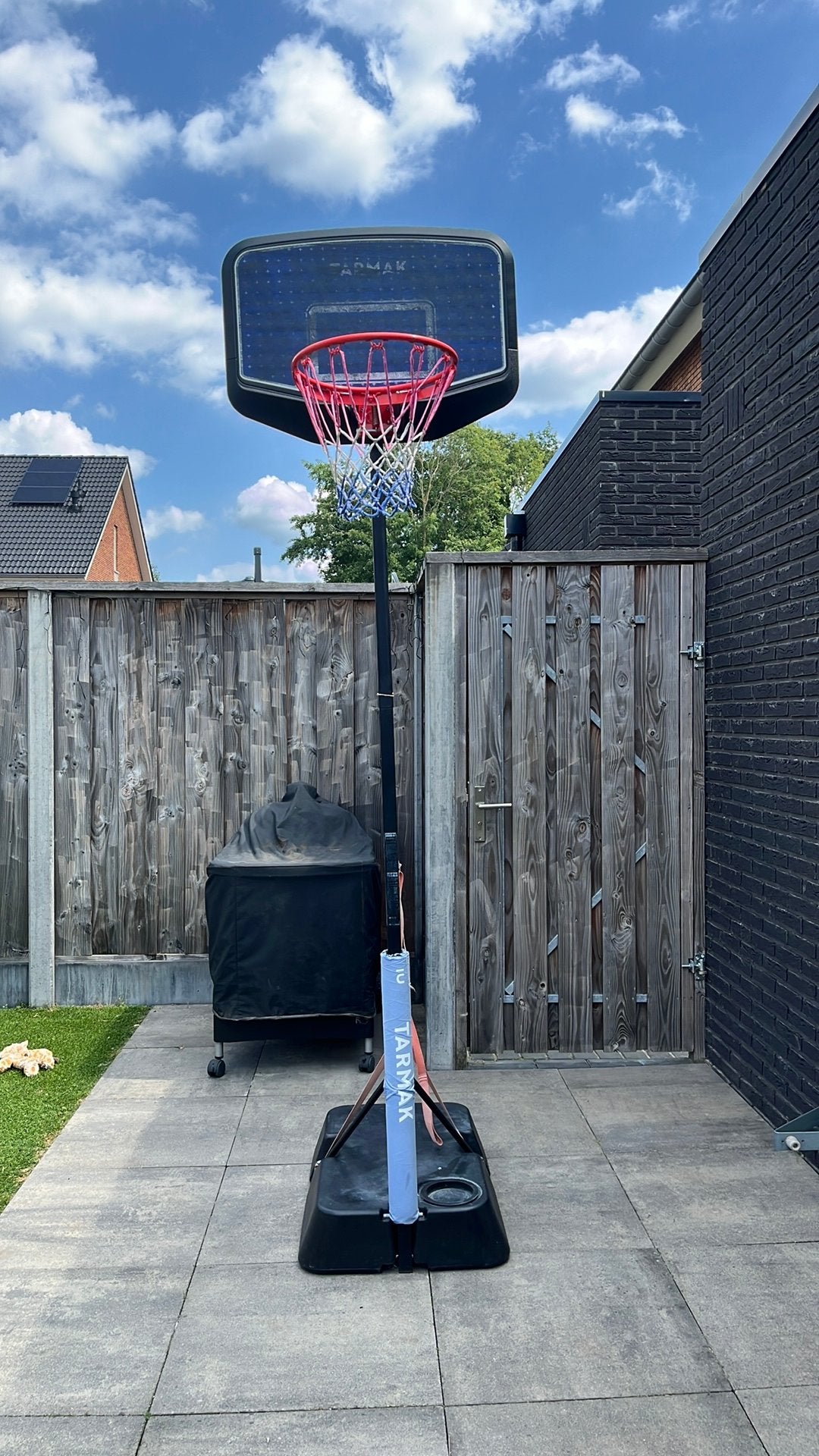 Tarmak basketbalpaal met basket, Ophalen, Gebruikt, Ring, Bord of Paal