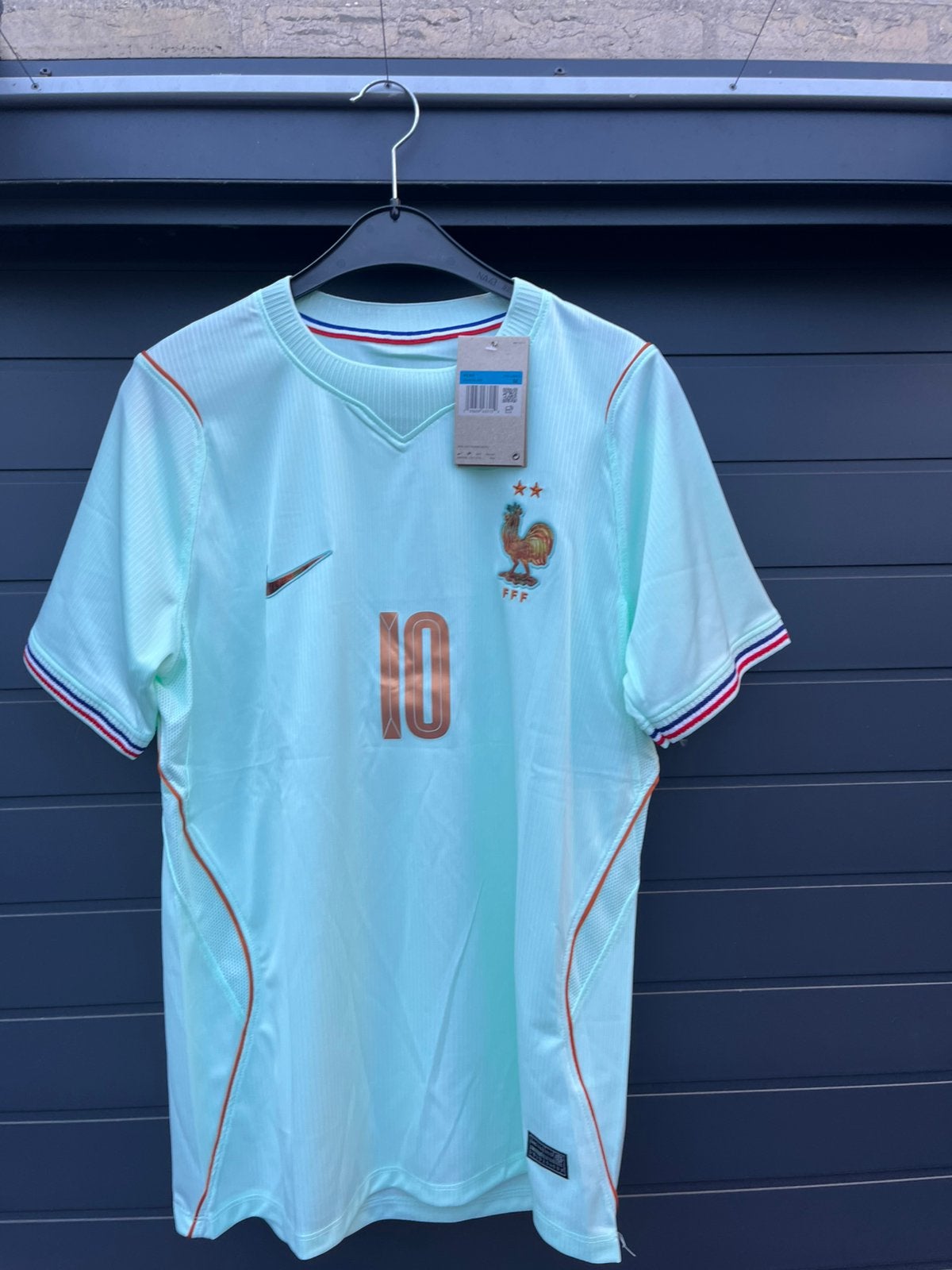 Frankrijk Uitshirt Mbappe 10 - Maat M Nieuw Ongedragen, Nieuw, Ophalen of Verzenden, Voetbal, Maat 48/50 (M)