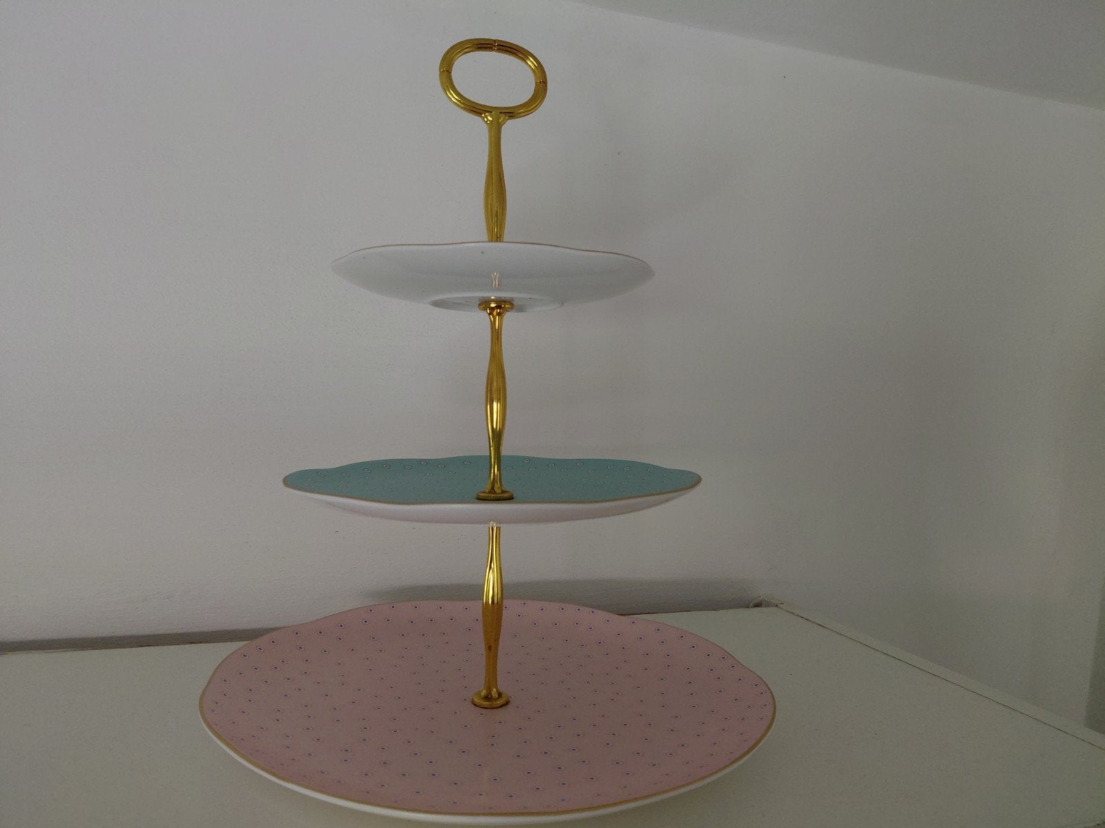 Wedgwood 2 etageres en theepot, Ophalen of Verzenden, Zo goed als nieuw, Theepot, Wedgwood