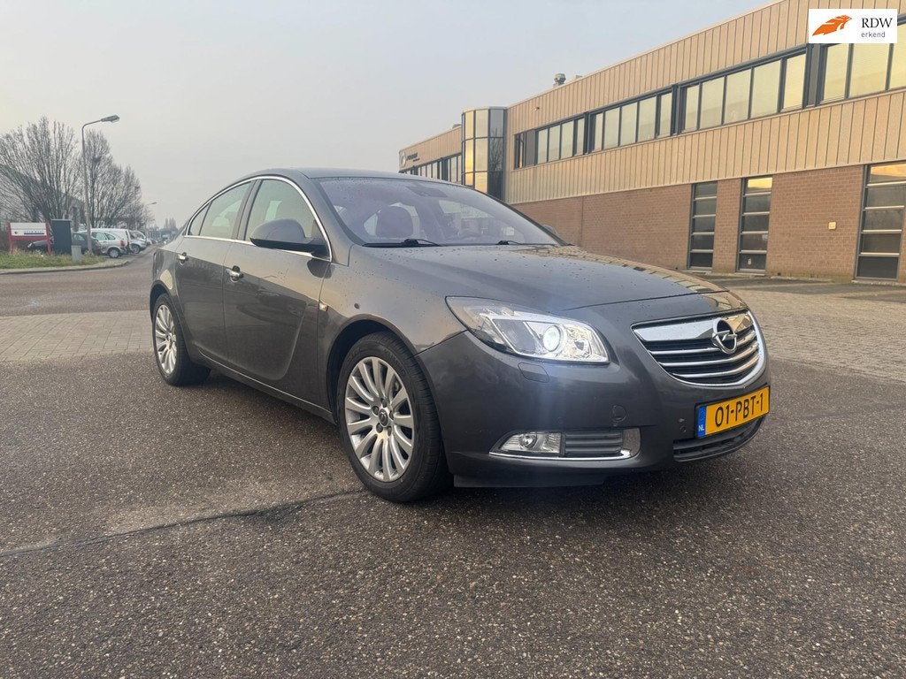 Opel Insignia 2.0 Turbo 220Pk Cosmo Automaat, Gebruikt, 4 cilinders, Leder en Stof, 11 km/l