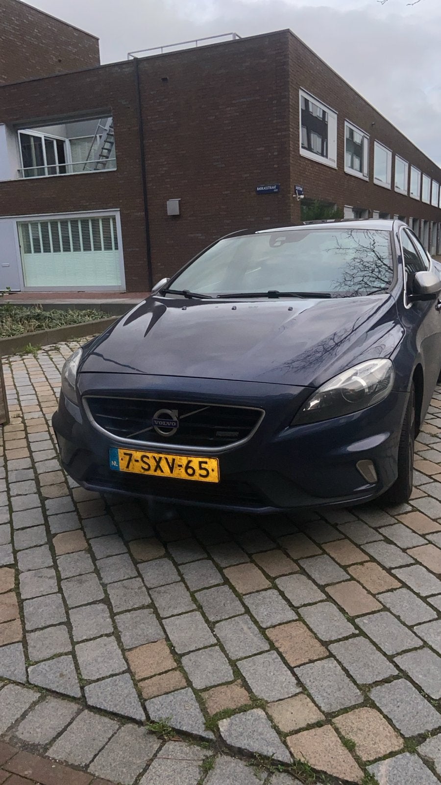 Volvo V40 1.6 D2 R-design 2013 Blauw, Voorwielaandrijving, 4 cilinders, Blauw, Origineel Nederlands
