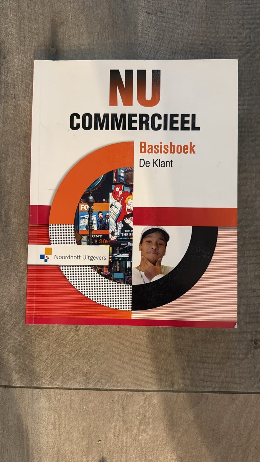 NU Commercieel Basisboek De Klant - Zo goed als nieuw, Ophalen of Verzenden, Zo goed als nieuw, MBO