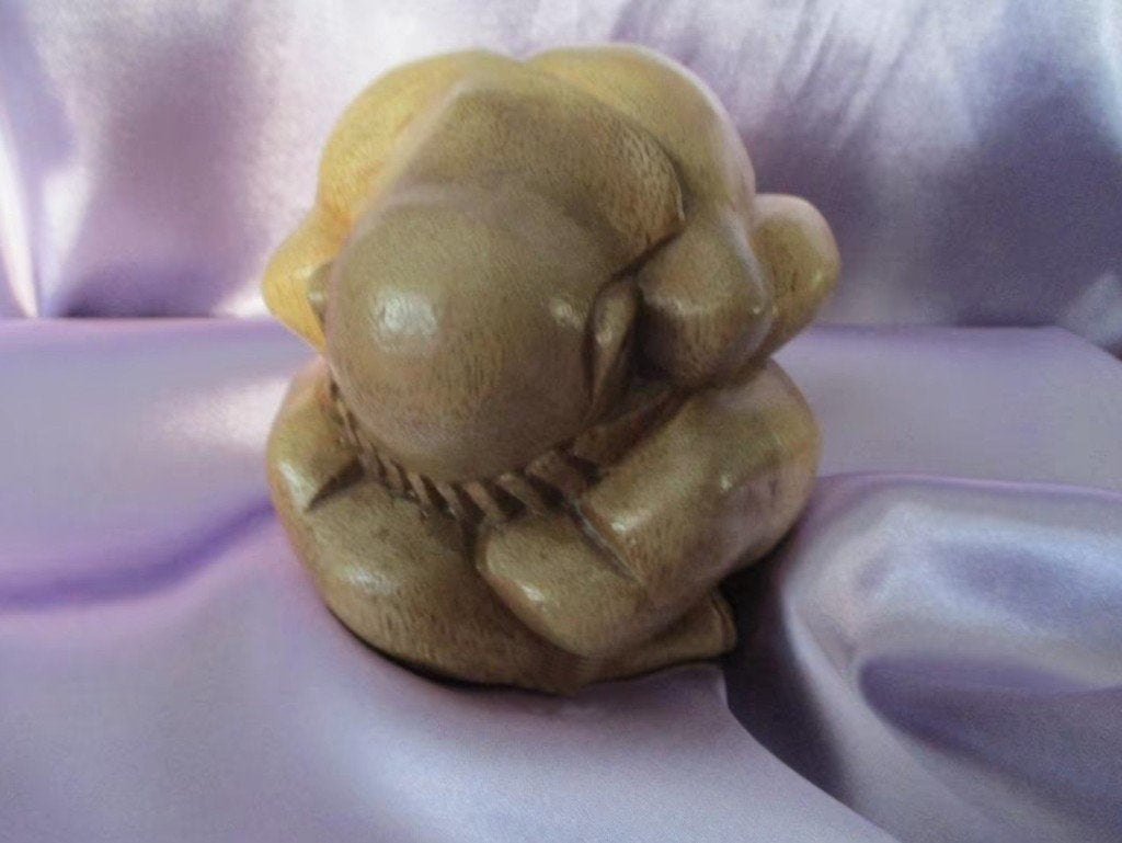 Yogiman (Orang Malu) houtsnijwerk beeldje, Houtsnijwerk, Minder dan 20 cm, Verzenden, Handgemaakt