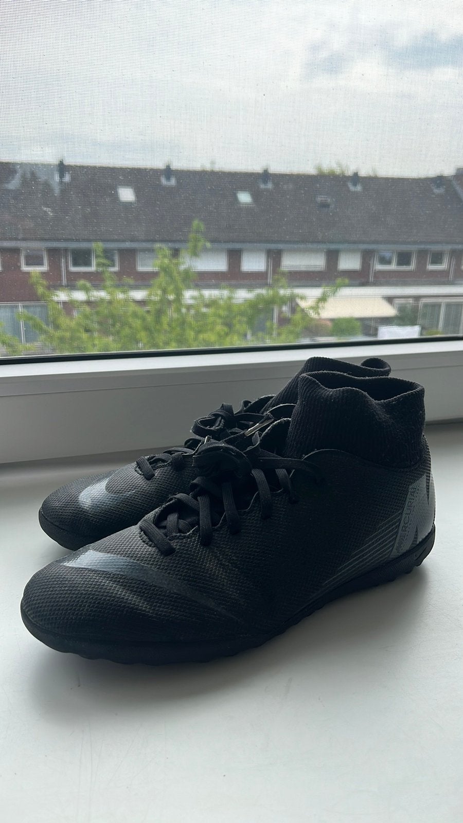Nike zaalvoetbalschoenen, Ophalen, Zo goed als nieuw, Schoenen