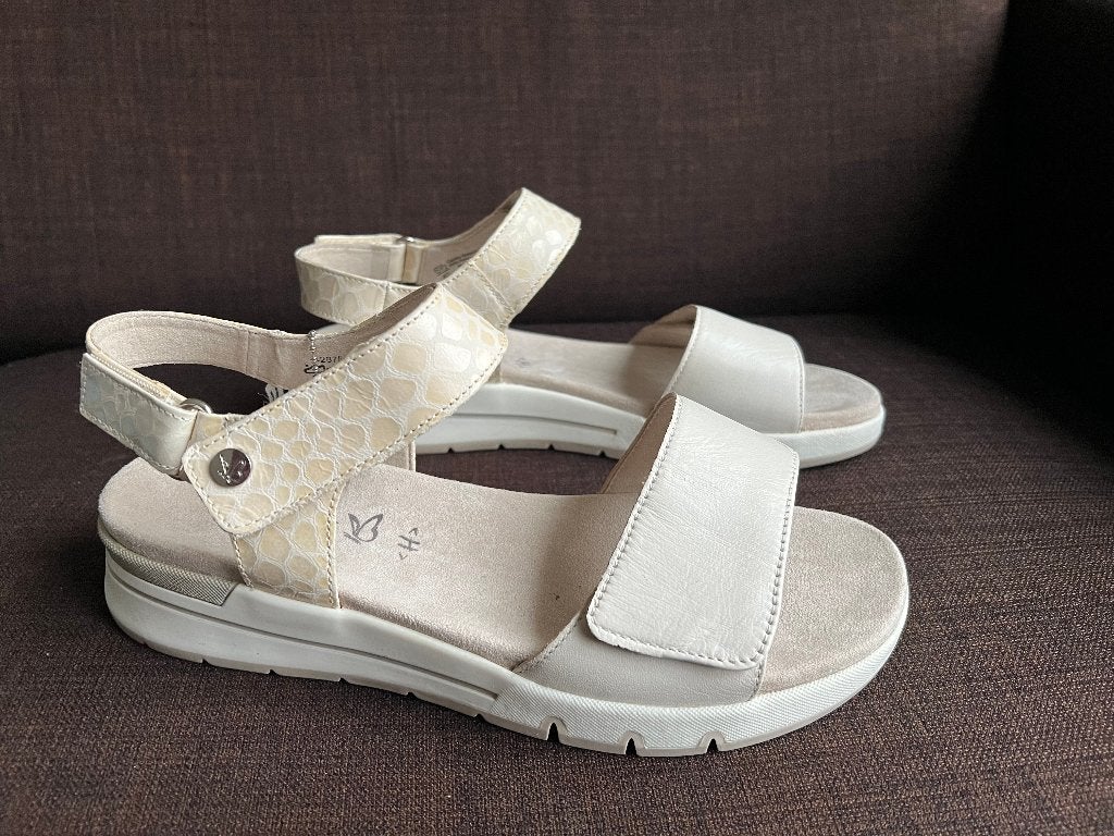 Caprice sandaal mt 40 beige (nieuw), Kleding | Dames, Beige, Nieuw, Caprice, Sandalen of Muiltjes