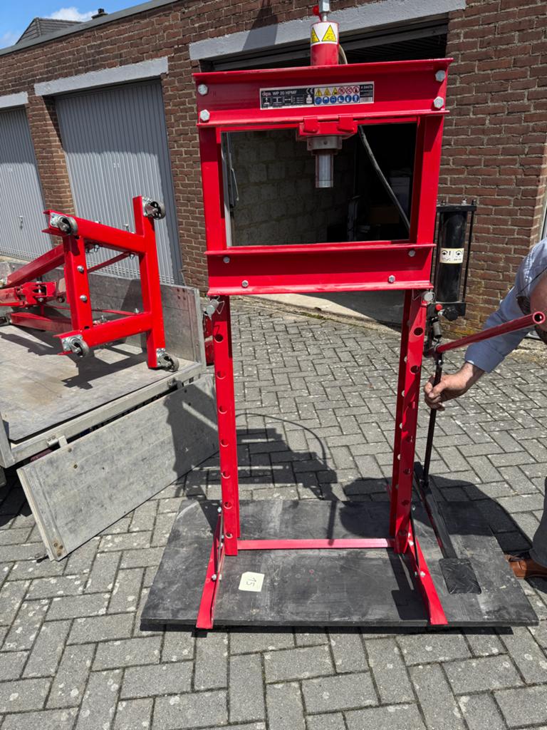 Slecoma WP 20 HPMF Werkplaatspers 20 ton, Ophalen, Gebruikt